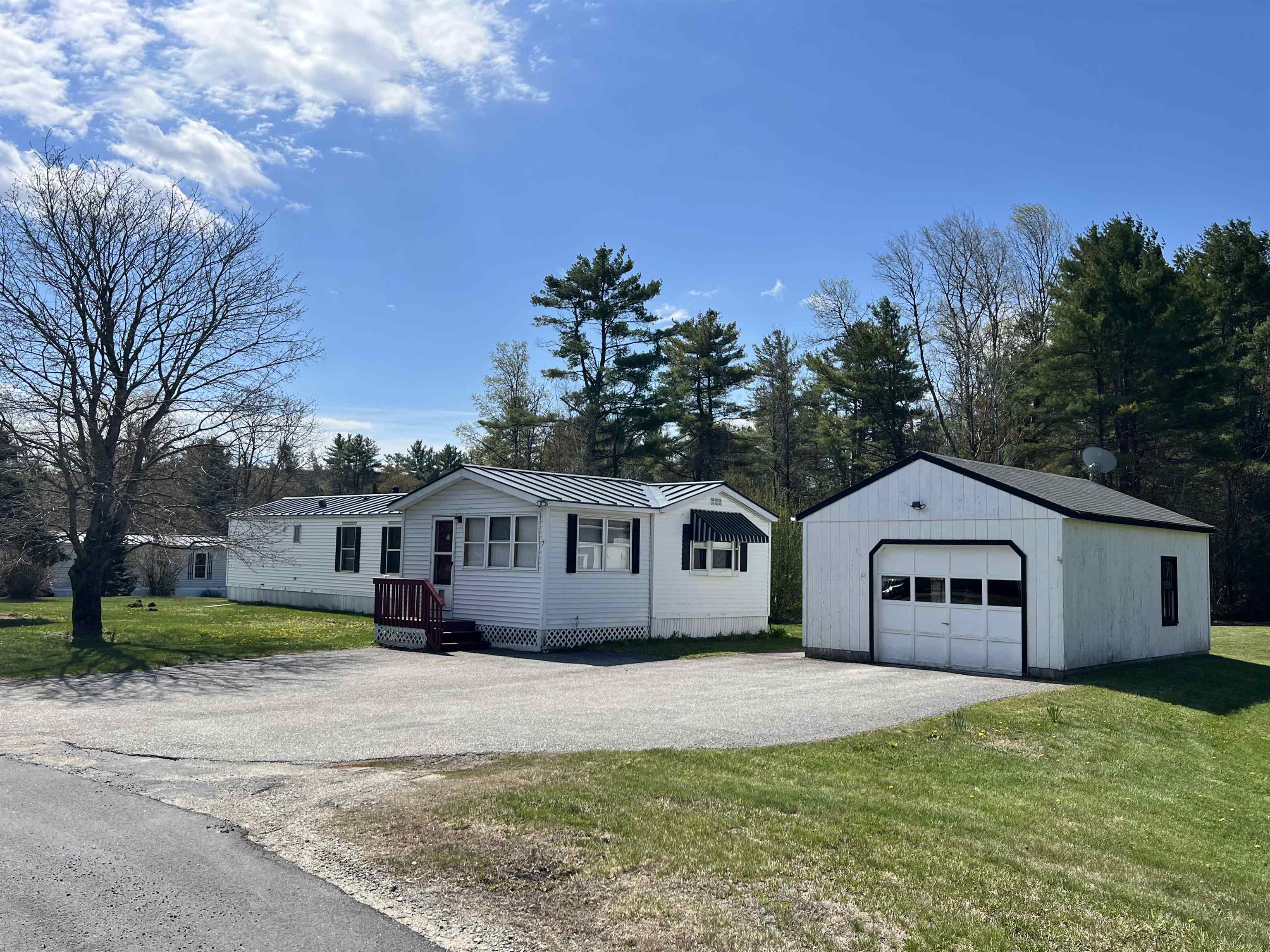 7 Spring Brook Road