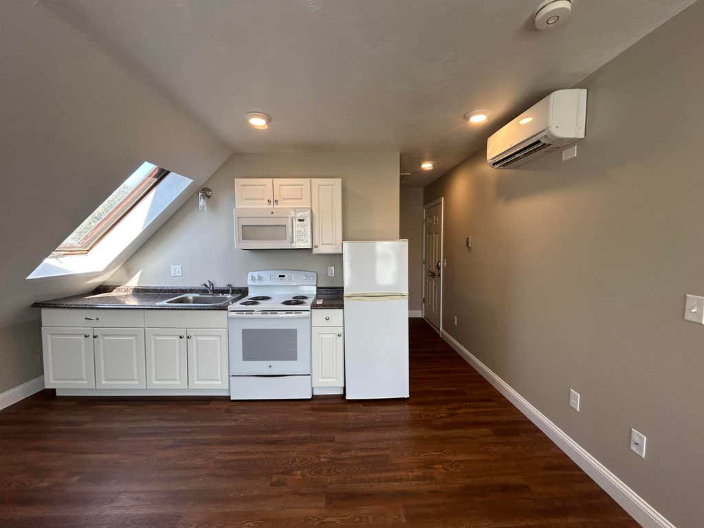 Photo of 76 Main Street #B, Conway, NH 03818 (MLS # 5105308)