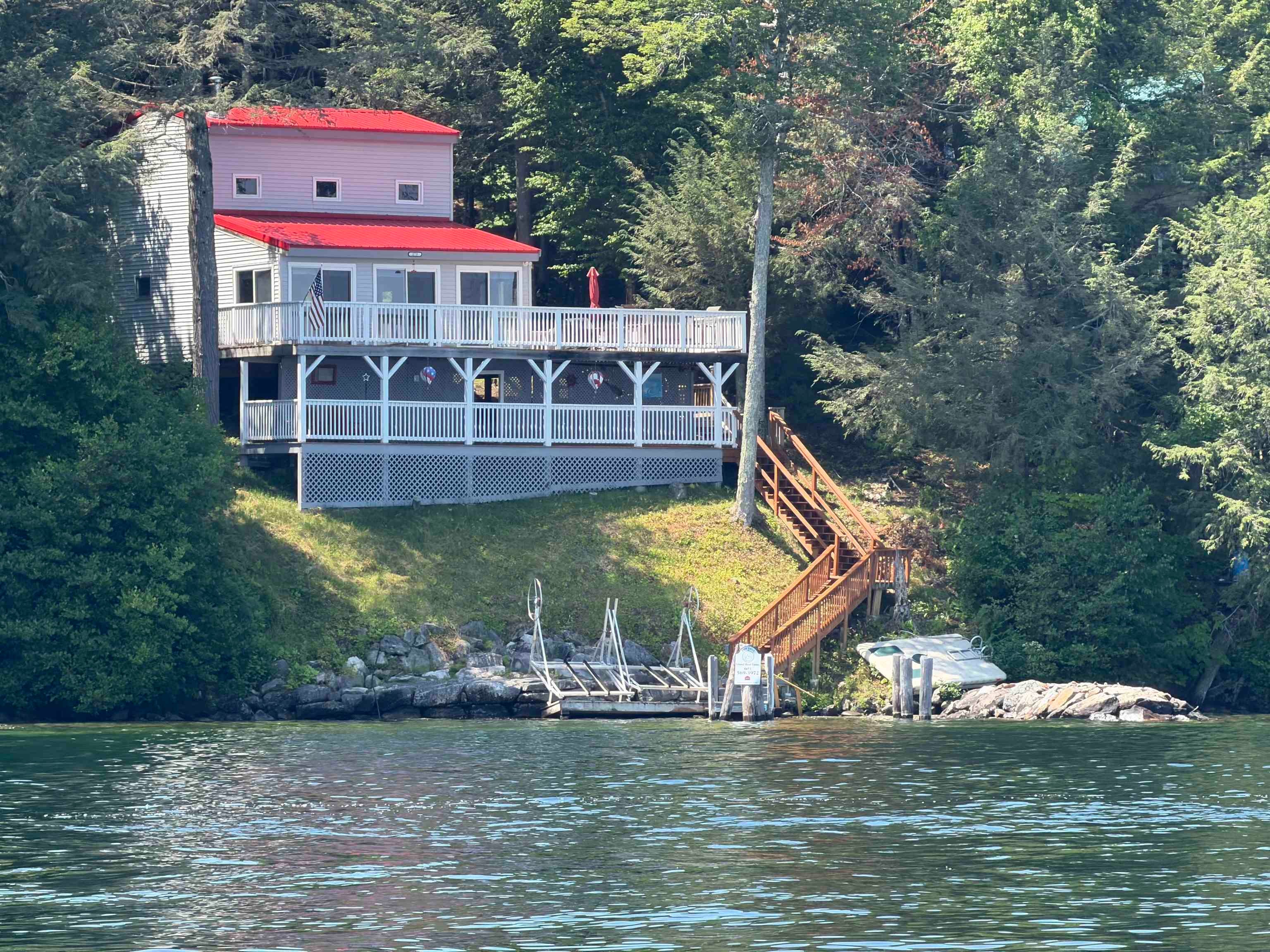 878 Rattlesnake Island