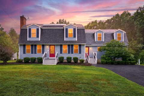 Property photo of 21 Century Lane, Litchfield, NH 03052