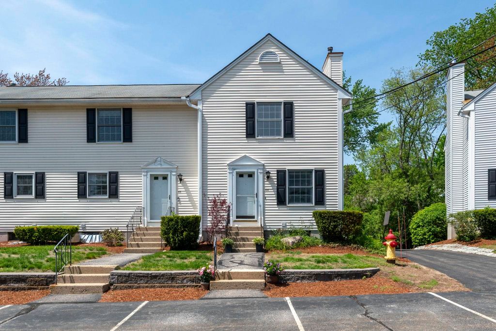 Photo of 44 Brook Hollow Way, Manchester, NH 03103 (MLS # 5089989)