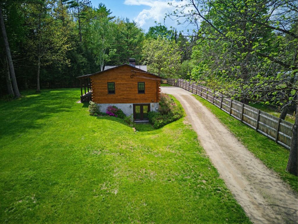Photo of 84 New Hampton Road, Franklin, NH 03235 (MLS # 5089896)