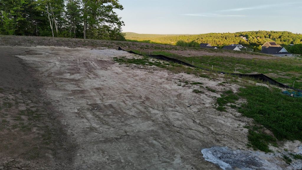 Photo of 31 Eisenhower Drive, Rochester, NH 03867 (MLS # 5090932)