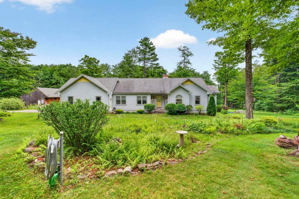 Photo of 141 Tarbox Road, Stoddard, NH 03464 (MLS # 5102396)