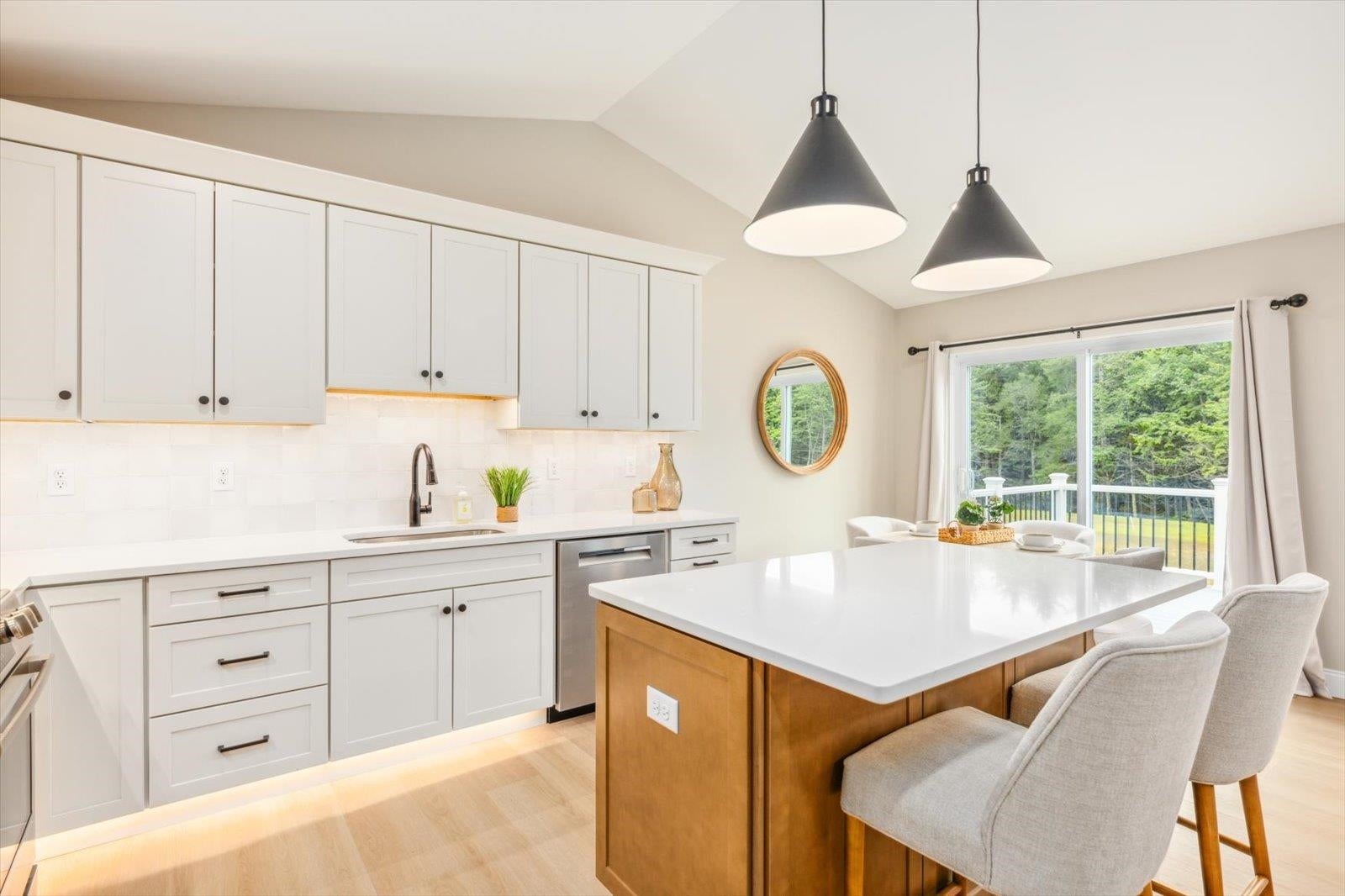 23 Willow Lane
