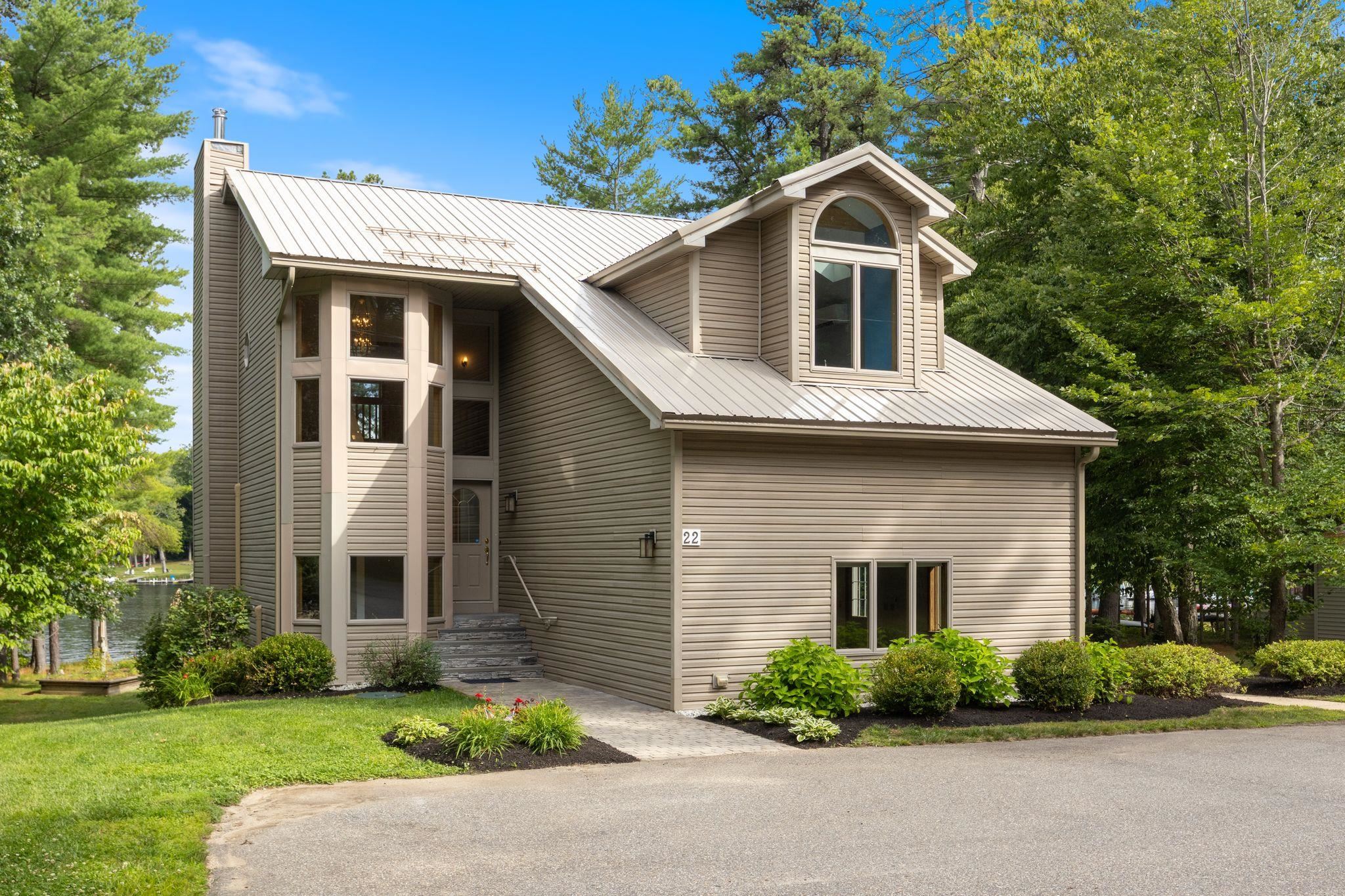 22 Lakeside Drive