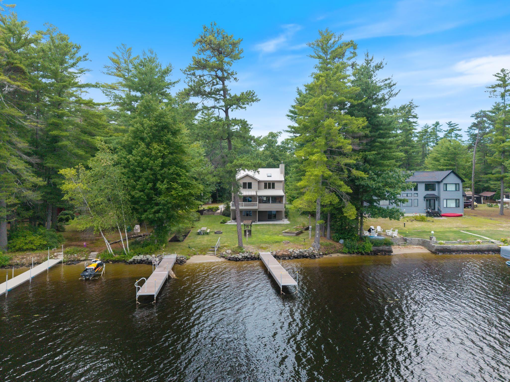 22 Lakeside Drive