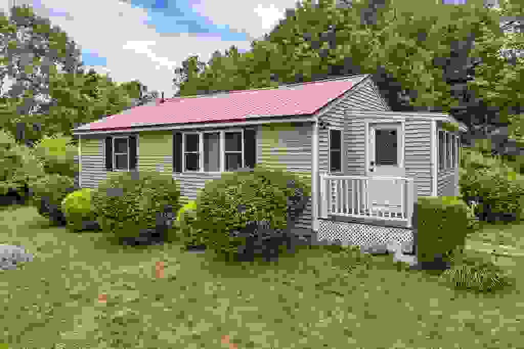 Photo of 19 Gile Pond Road, Franklin, NH 03235 (MLS # 5105729)