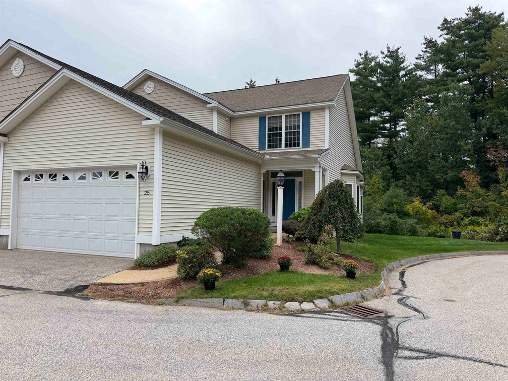 Photo of 34 Mammoth Road #25, Hooksett, NH 03106 (MLS # 5110426)