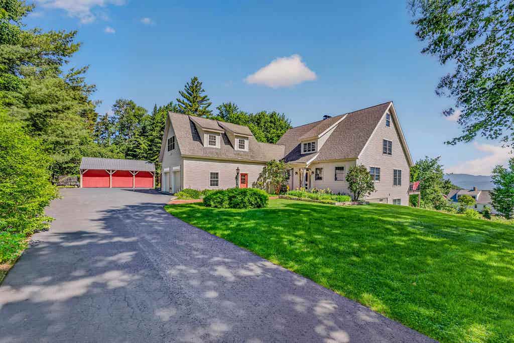 Photo of 11 Loft Circle, Campton, NH 03223 (MLS # 5095123)