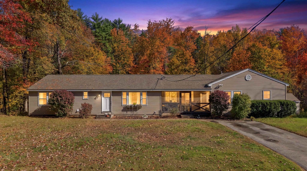 Photo of 4 Drury Drive, Rochester, NH 03867 (MLS # 5114918)