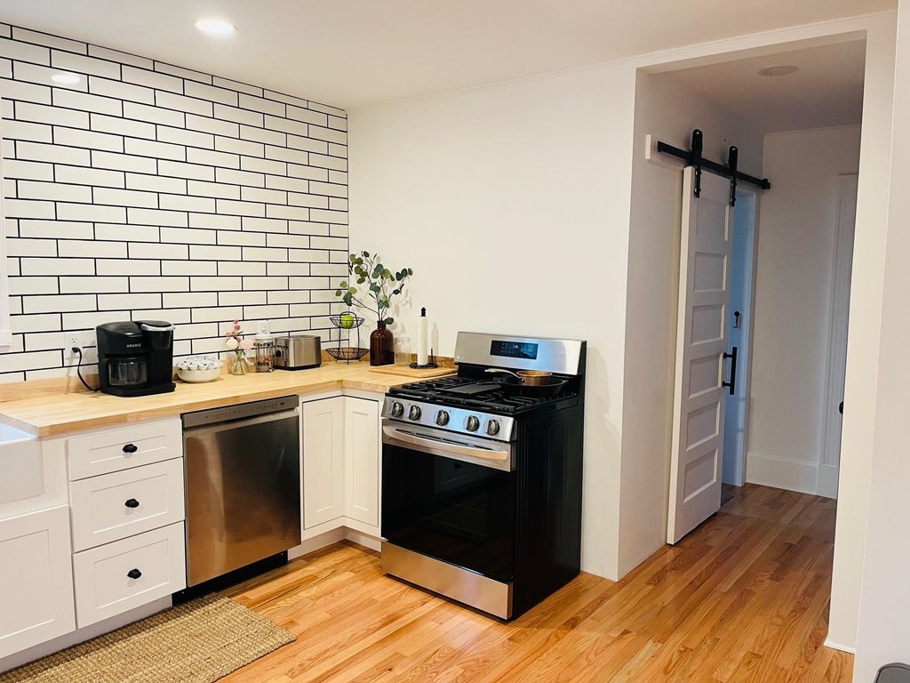 Photo of 70 Fairmont Street, Laconia, NH 03246 (MLS # 5110126)
