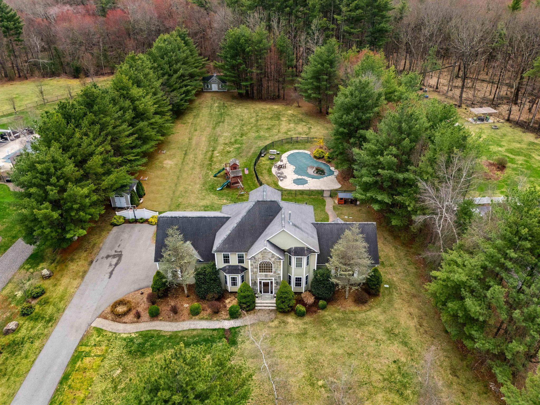 3 Surrey Lane