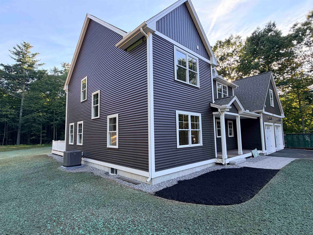 Photo of 101 Seaverns Bridge Road, Merrimack, NH 03054 (MLS # 5096654)