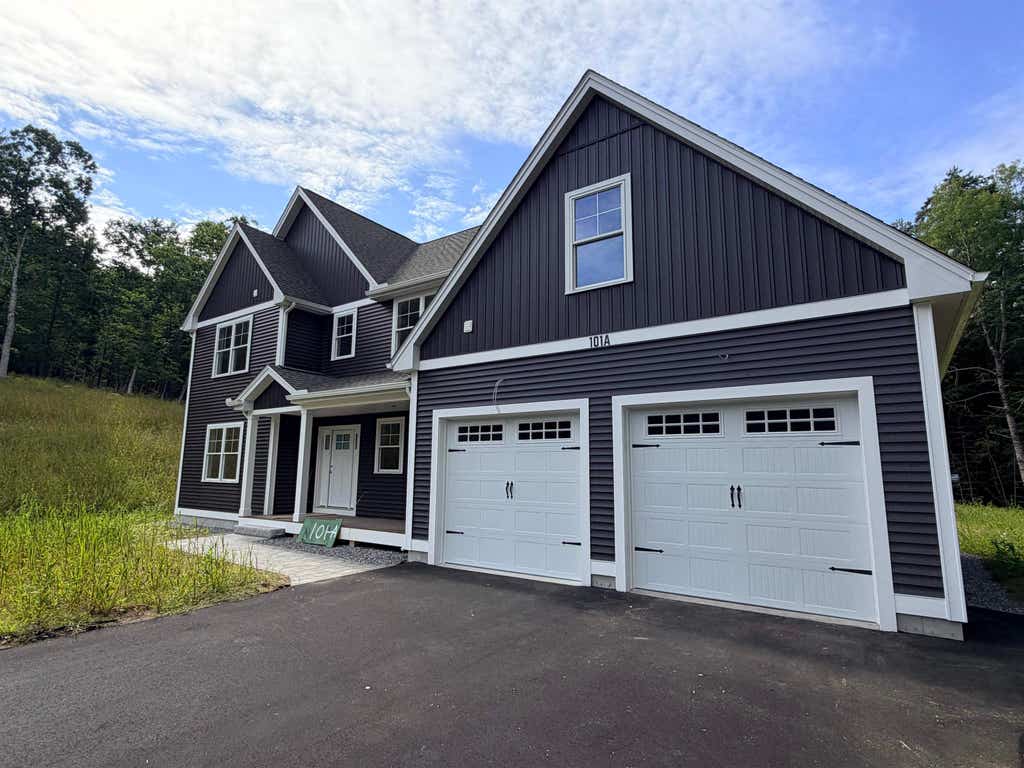 Photo of 101 Seaverns Bridge Road, Merrimack, NH 03054 (MLS # 5096654)