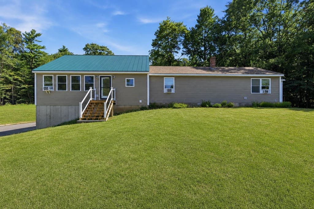 Photo of 263 NH Route 140, Gilmanton, NH 03237 (MLS # 5103478)