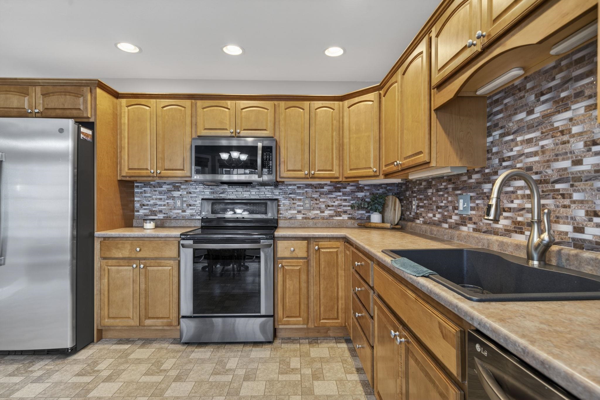 15 Shaker Heights Lane