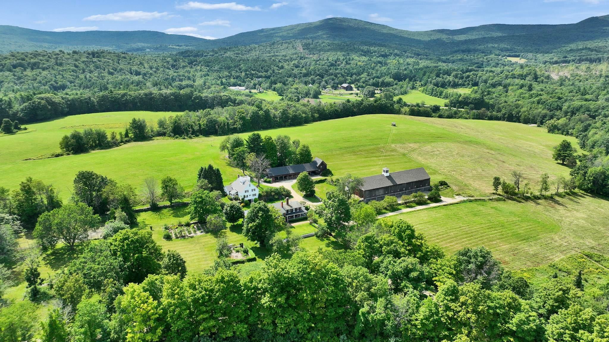 37 Old County Farm Road