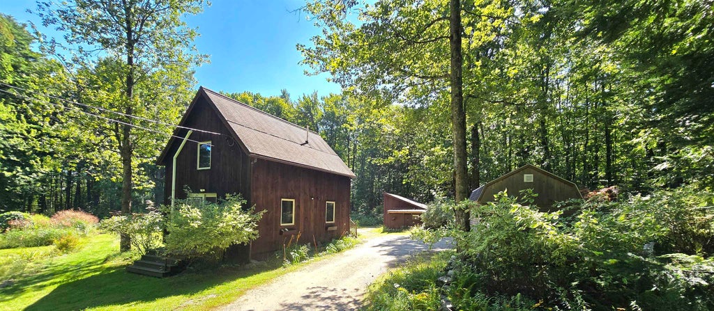 Photo of 11 Rangeway Road, Deering, NH 03244 (MLS # 5108727)