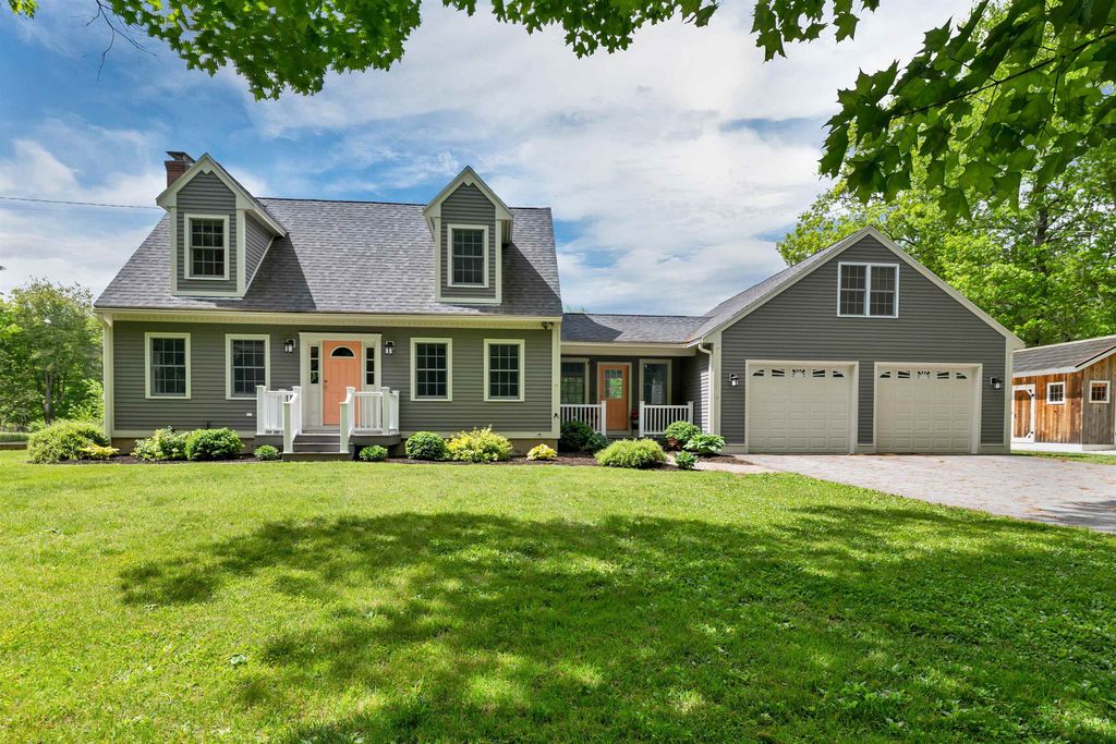 Photo of 336 Portsmouth Avenue, Stratham, NH 03885 (MLS # 5090771)