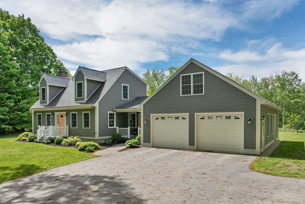 Photo of 336 Portsmouth Avenue, Stratham, NH 03885 (MLS # 5090771)