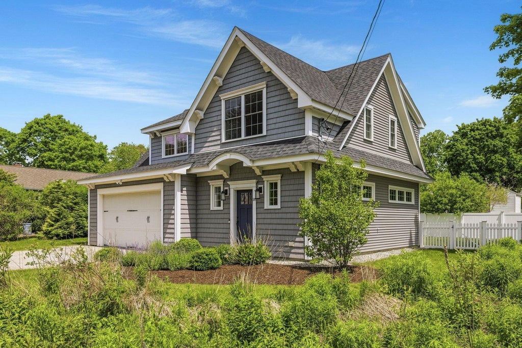 Photo of 16 Richard Road, Rye, NH 03870 (MLS # 5106812)