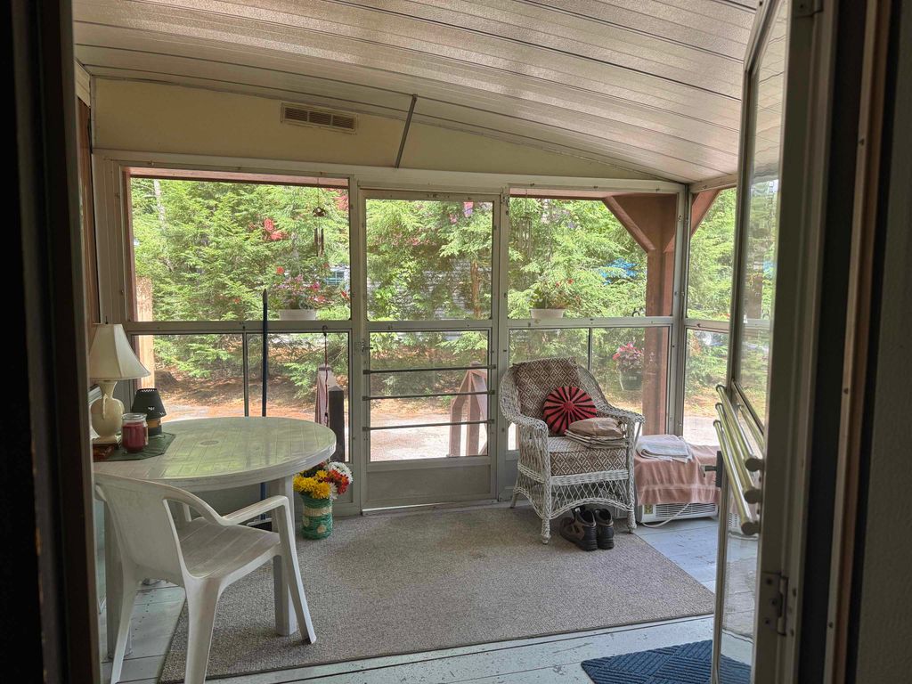 Photo of 40 Murphy Lane, Tamworth, NH 03886 (MLS # 5101295)