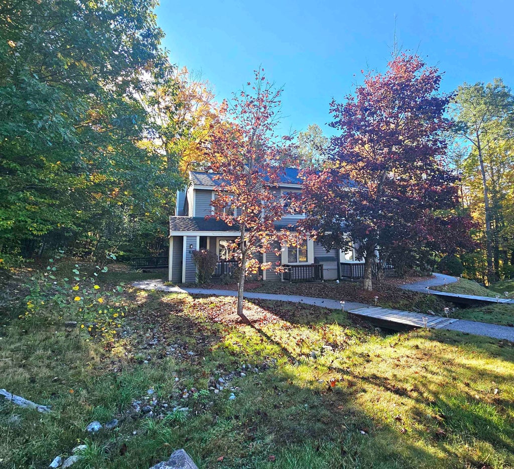 Photo of 16 Hillside Circle #2, Lincoln, NH 03251 (MLS # 5112774)