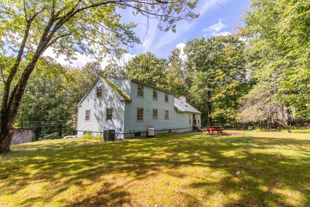 Photo of 135 North Main Street, Mont Vernon, NH 03057 (MLS # 5110945)