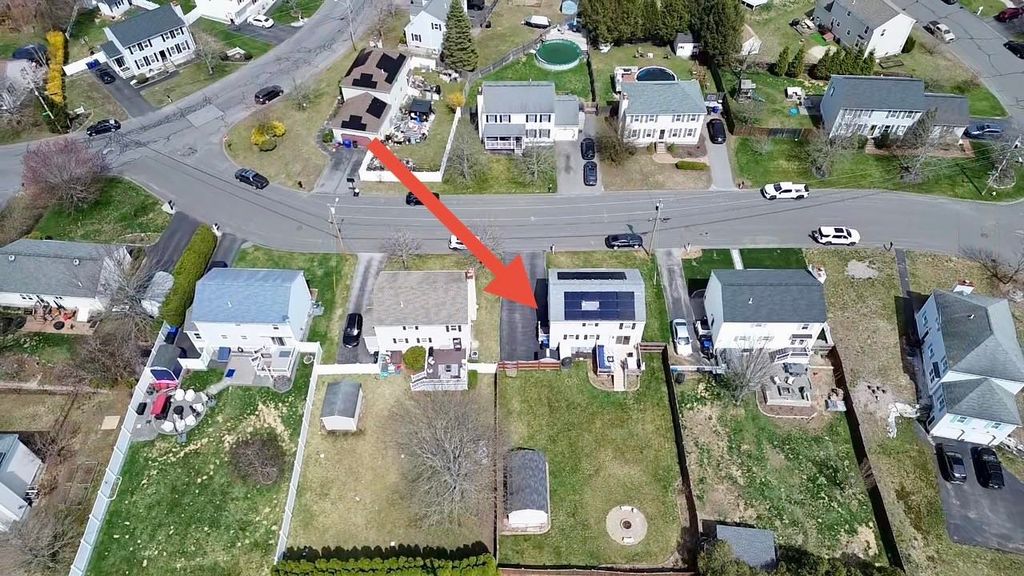 Photo of 31 Aaron Drive, Manchester, NH 03109 (MLS # 5089866)