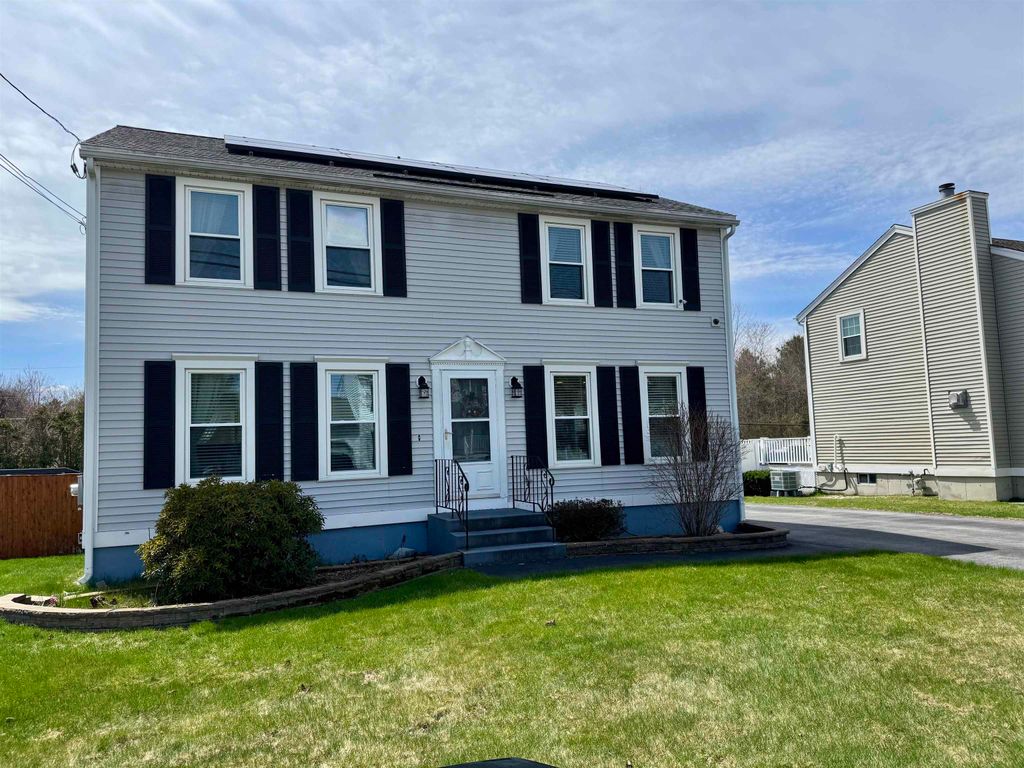 Photo of 31 Aaron Drive, Manchester, NH 03109 (MLS # 5089866)