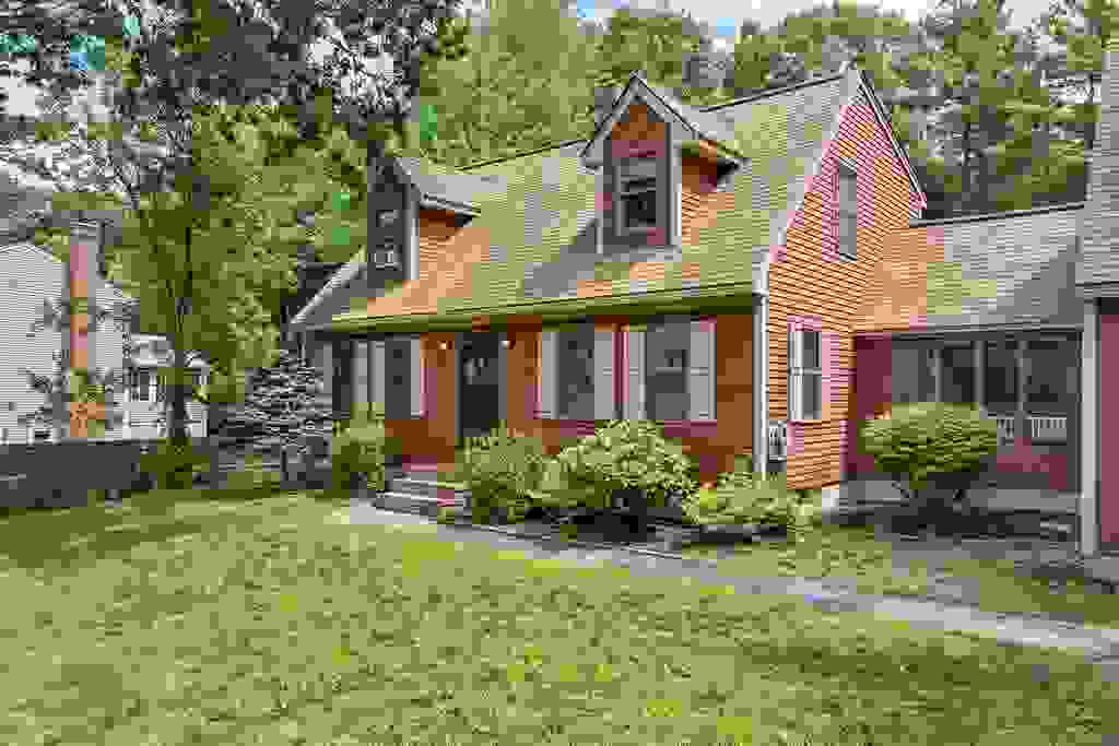 Photo of 3 Francoeur Drive, Somersworth, NH 03878 (MLS # 5103778)