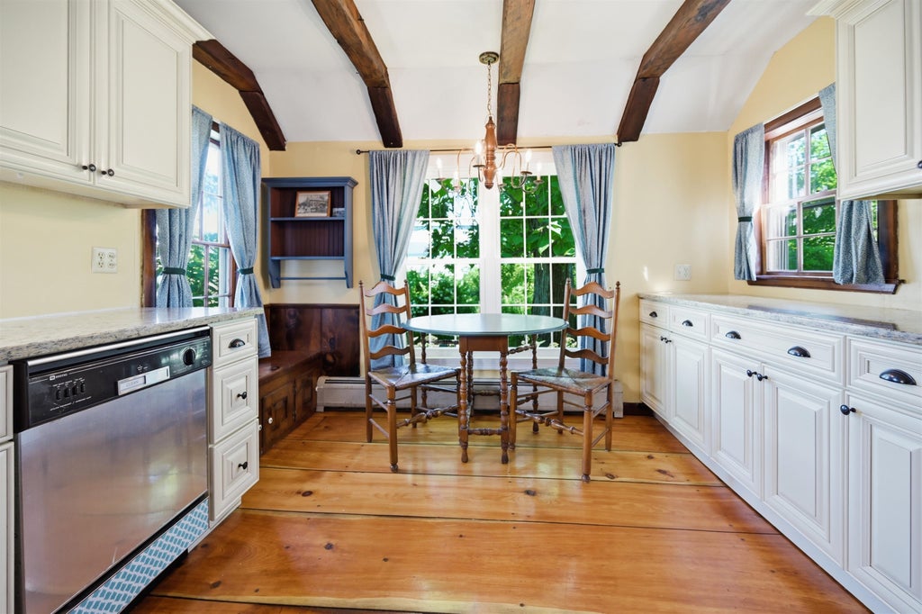 Photo of 125 Main Street, Plaistow, NH 03865 (MLS # 5104169)