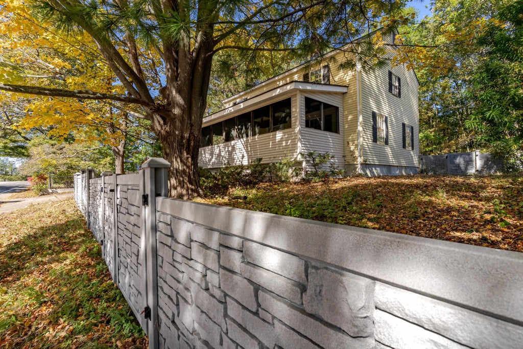 Photo of 47 McKinley Road, Portsmouth, NH 03801 (MLS # 5113189)