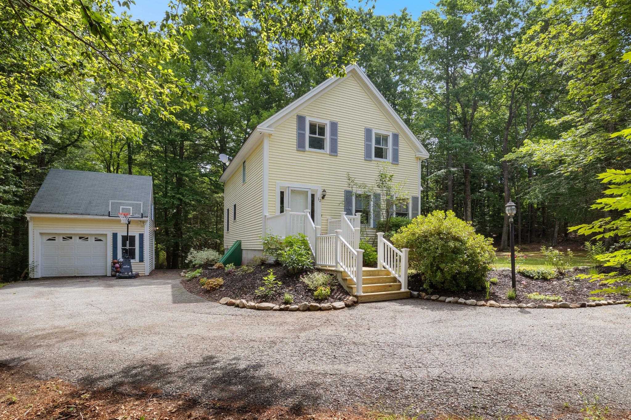 12 Dominic Drive