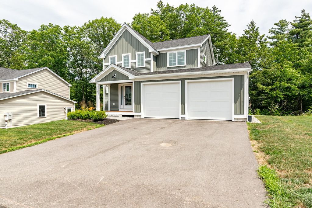 Photo of 10 Banner Drive, Dover, NH 03820 (MLS # 5101128)