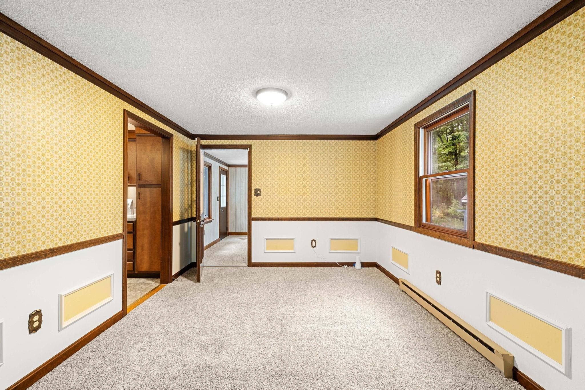 12 Woodcrest Drive