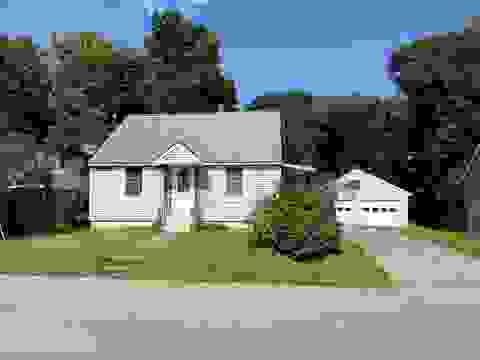 Photo of 112 Merrill Street, Springfield, VT 05156 (MLS # 5101637)