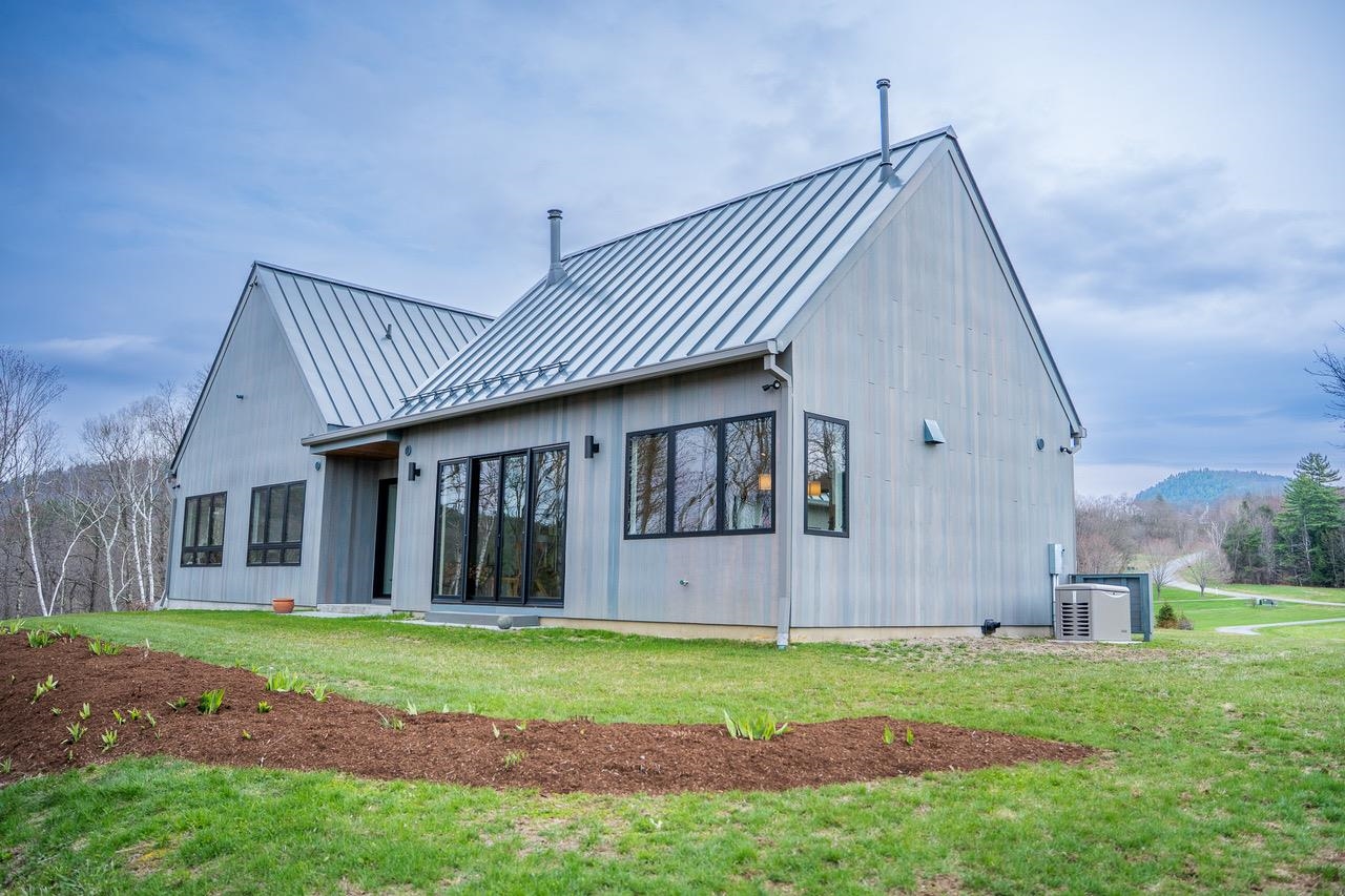 24 Highview Meadows