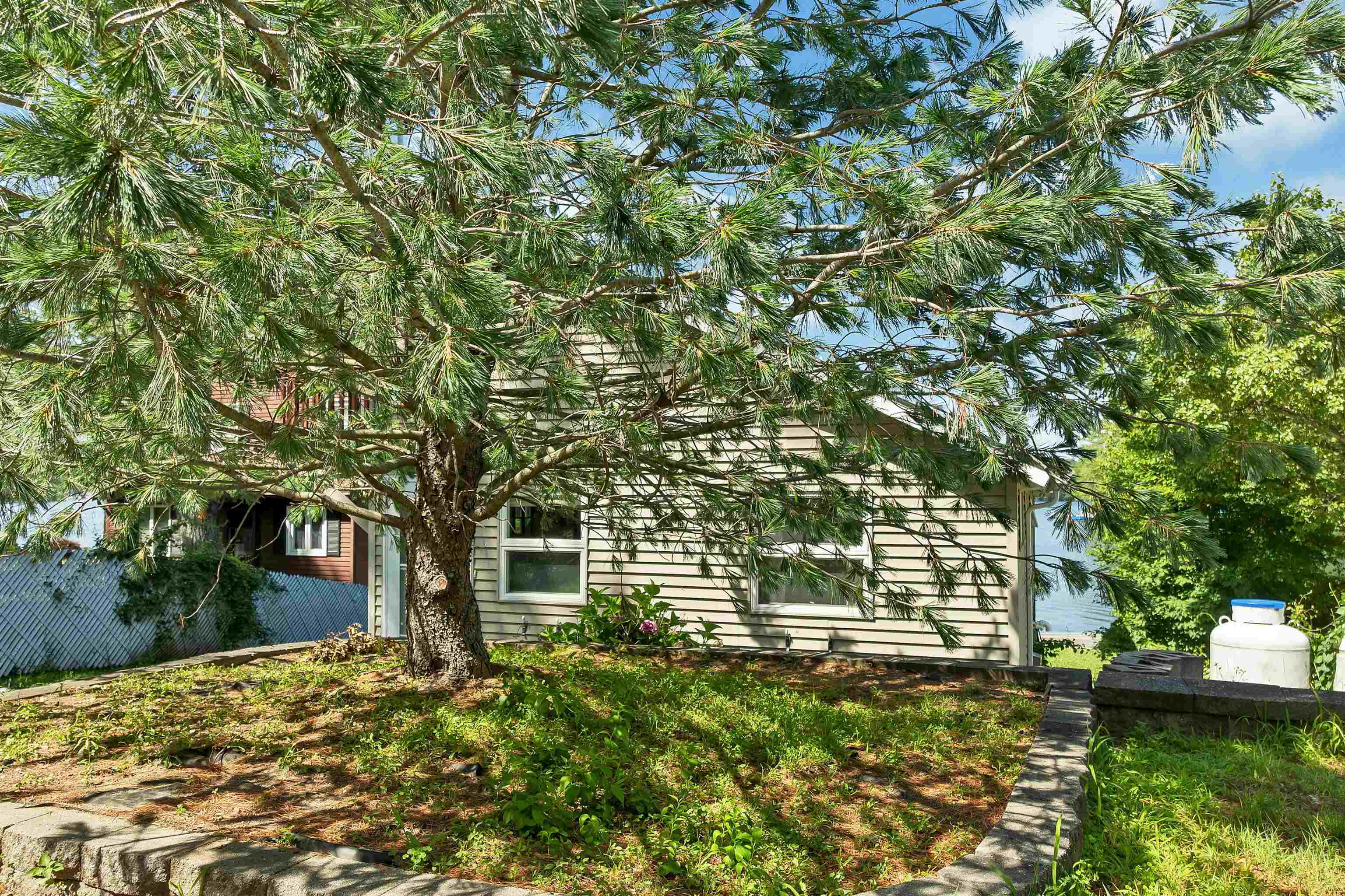93 Conleys Grove Road