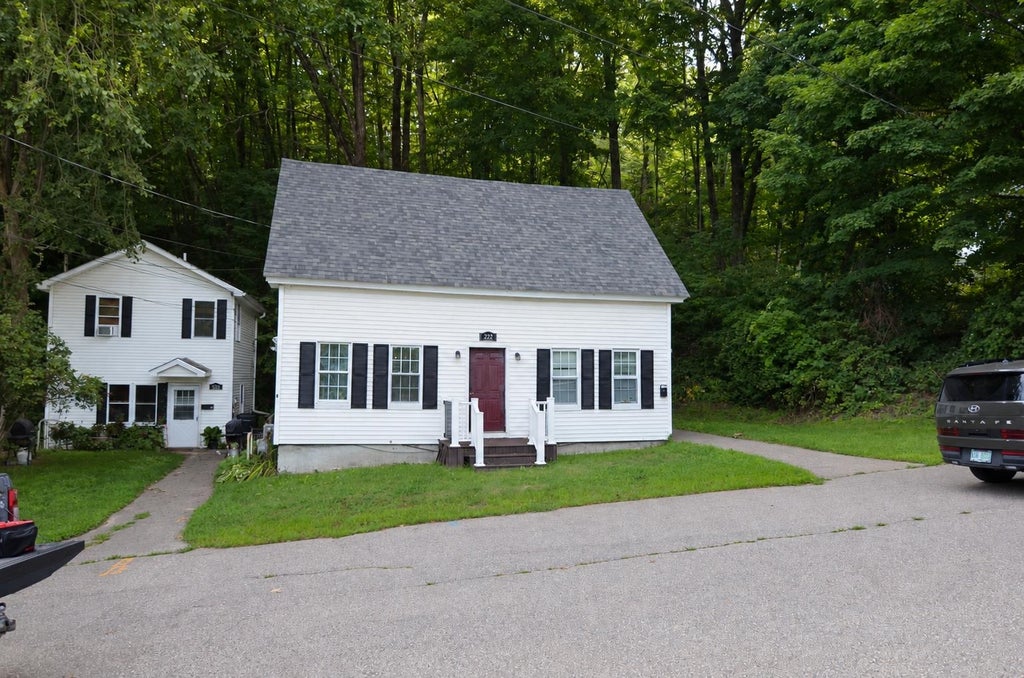Photo of 220222 N. Main Street, Franklin, NH 03235 (MLS # 5108366)