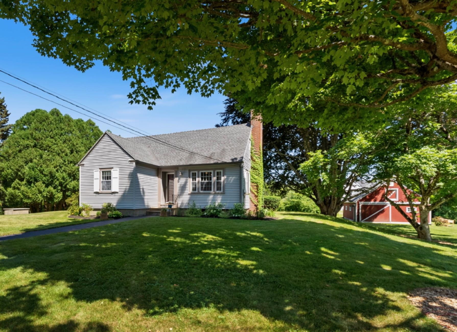 10 Old Amesbury Road