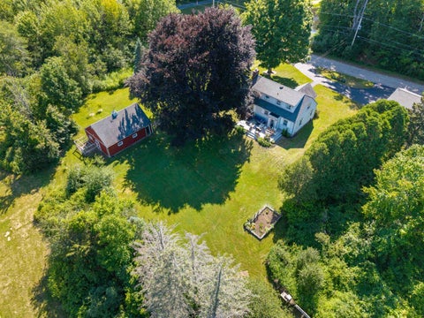 Photo of 10 Old Amesbury Road, Kensington, NH 03833 (MLS # 5099628)