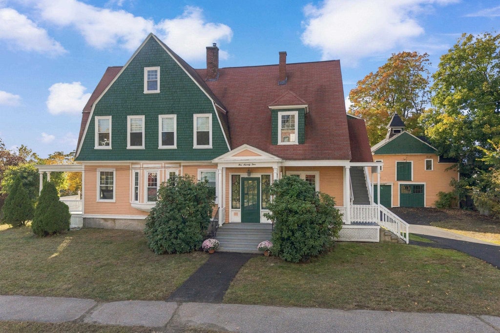 Photo of 574 Belmont Street, Manchester, NH 03104 (MLS # 5114707)