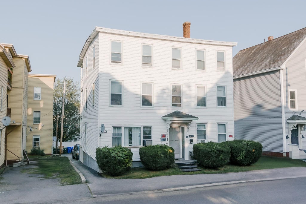 Photo of 159 Cartier St Street, Manchester, NH 03102 (MLS # 5106909)