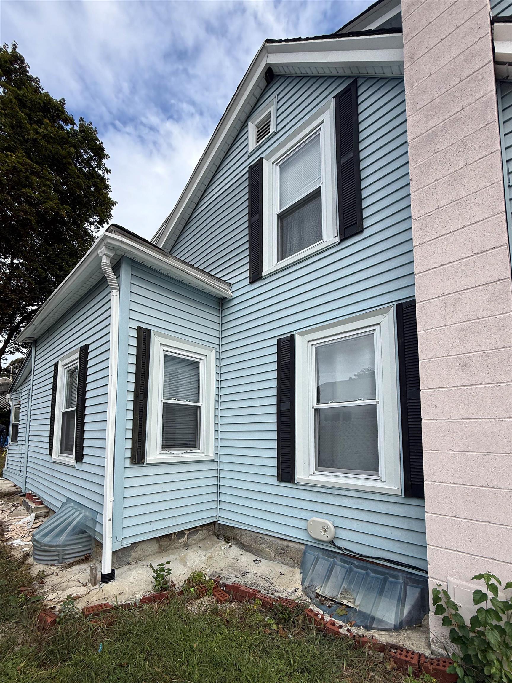 106 Burke Street
