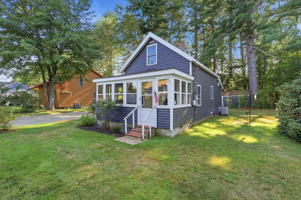 Photo of 3 State Street, Rochester, NH 03867 (MLS # 5110142)