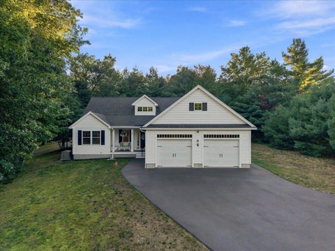 Photo of 4 Sunningdale Drive, Somersworth, NH 03878 (MLS # 5107661)