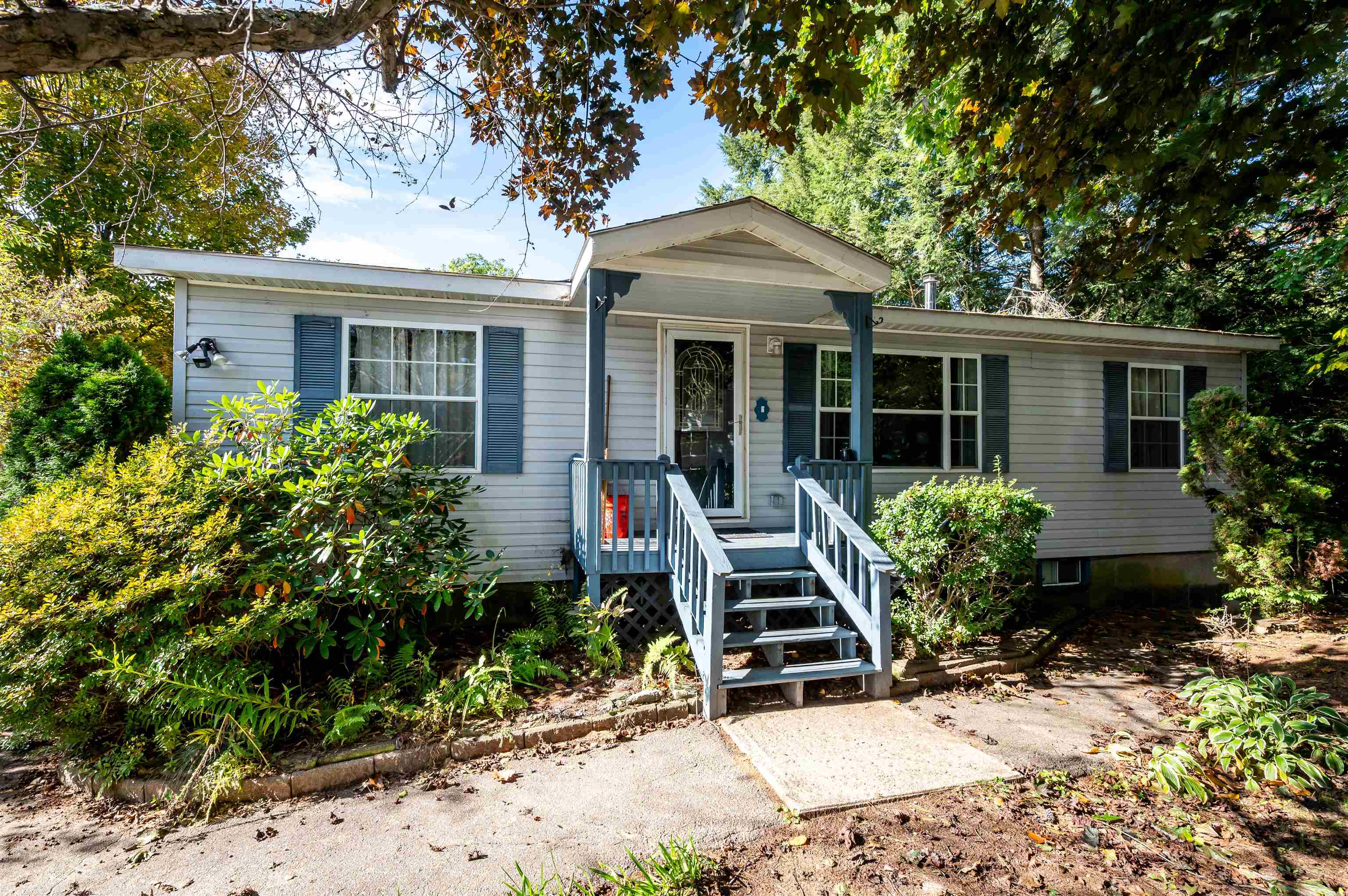 16 Lilac Lane