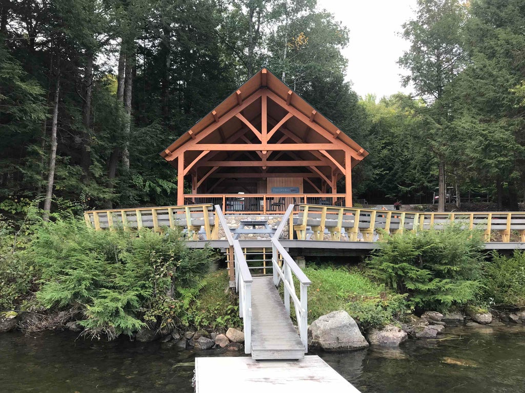 Photo of 52 Upper Bay Road, Sunapee, NH 03782 (MLS # 5097356)